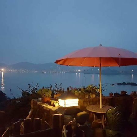 Furen Homestay Nangan Exteriér fotografie