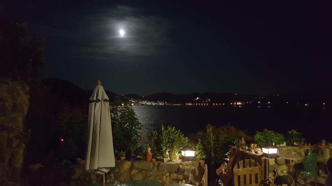 Furen Homestay Nangan Exteriér fotografie
